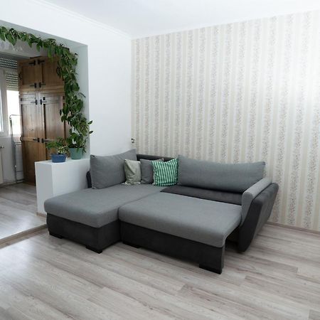 Relax Apartment Oradea Exteriör bild